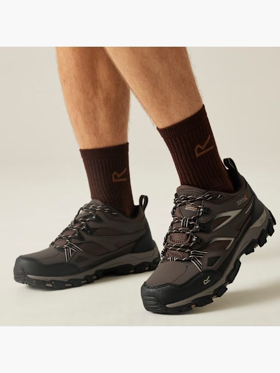 regata caminar zapato negro deichmann