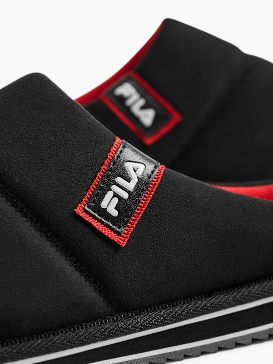 la fila de la casa de zapatillas negro deichmann