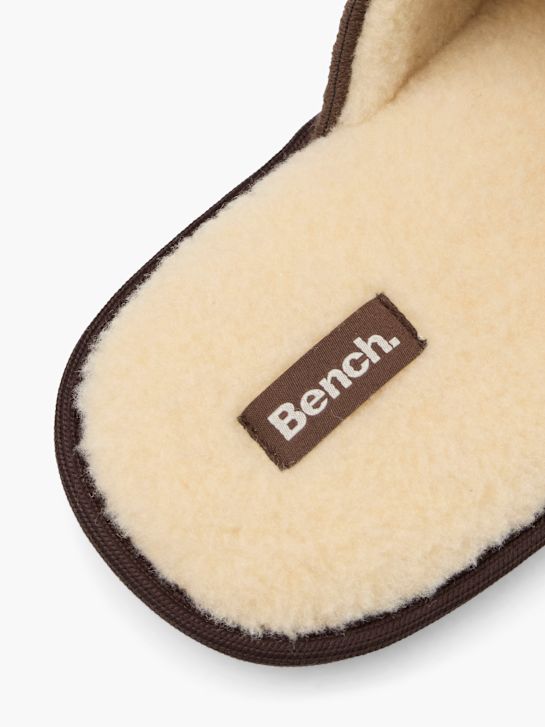 banco de la casa de zapatillas marrón deichmann