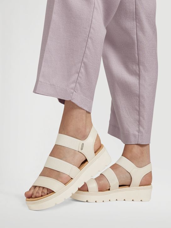 esprit de tacón de la sandalia beige deichmann