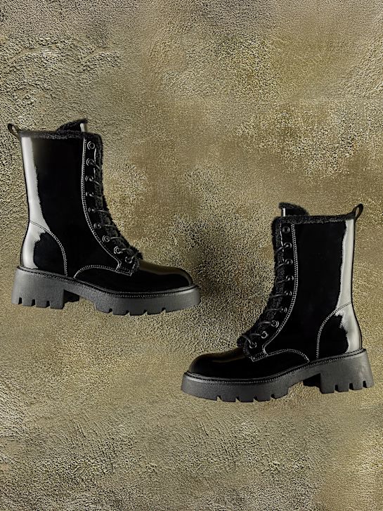 pasarela de cordones de arranque negro deichmann